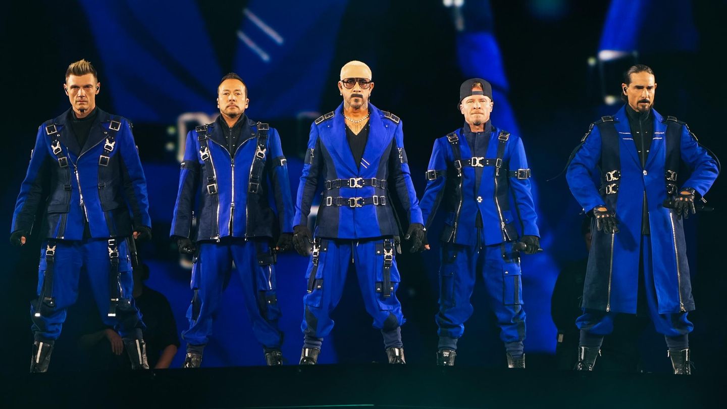 The Backstreet Boys are transforming Düsseldorf into Las Vegas