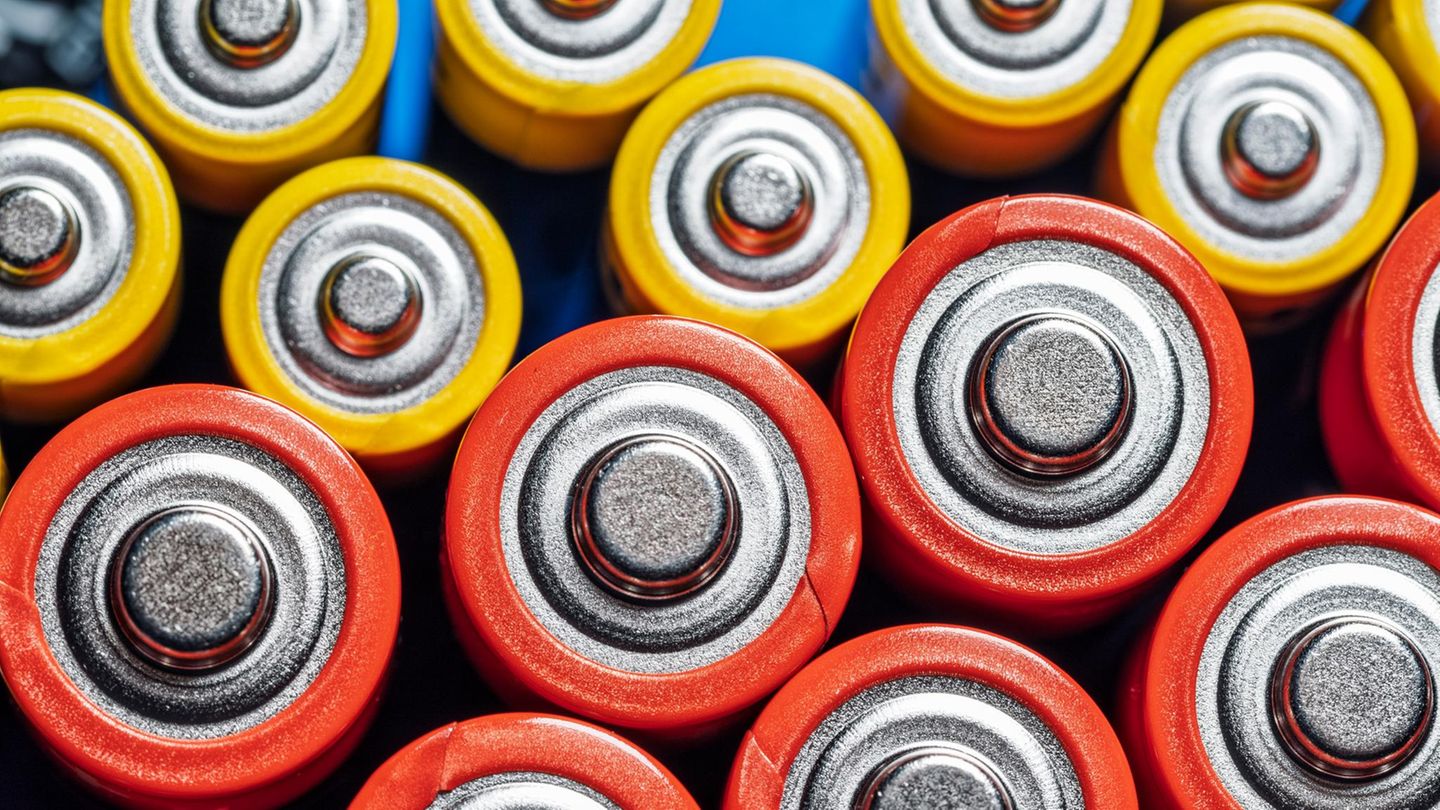Angebote im September: 24 Batterien (12x AA/12x AAA) für 6 Euro statt 12 Euro: Die Top-Deals des Tages