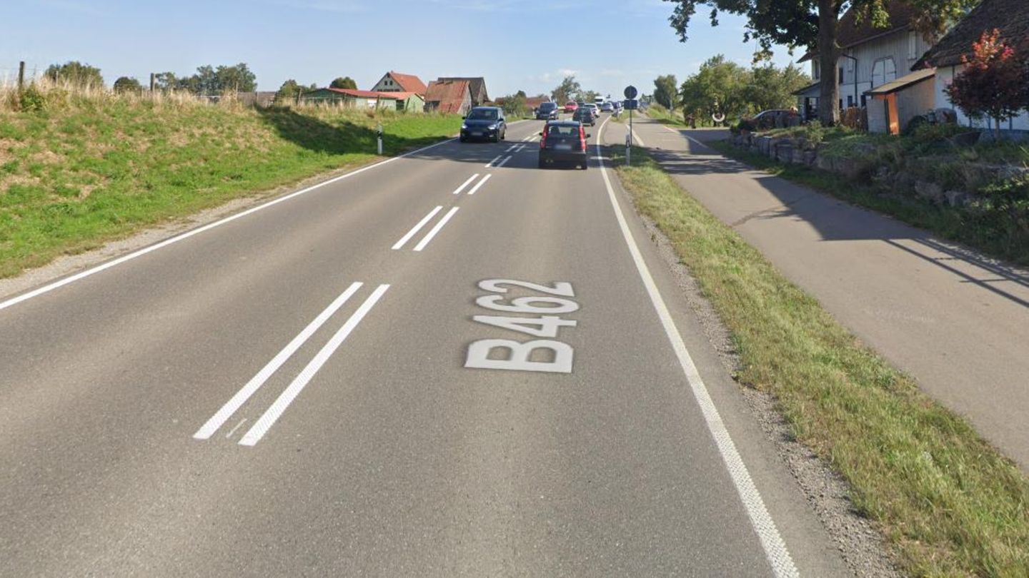 Straßenverkehr: Doppelt gestrichelte Mittellinie: Was müssen Autofahrer hier beachten?