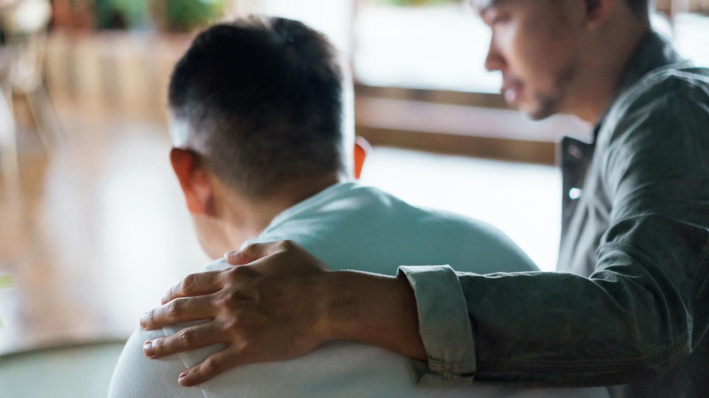 Psychische Erkrankung: Sie glauben, Ihre Eltern sind depressiv? So können Sie es ansprechen