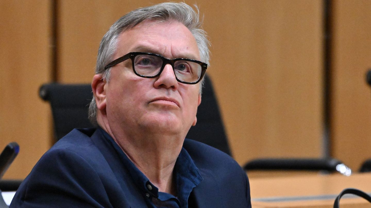 Thüringer Landtag: Das sagen Juristen zum AfD-Verbot – und das sagt Hape Kerkeling