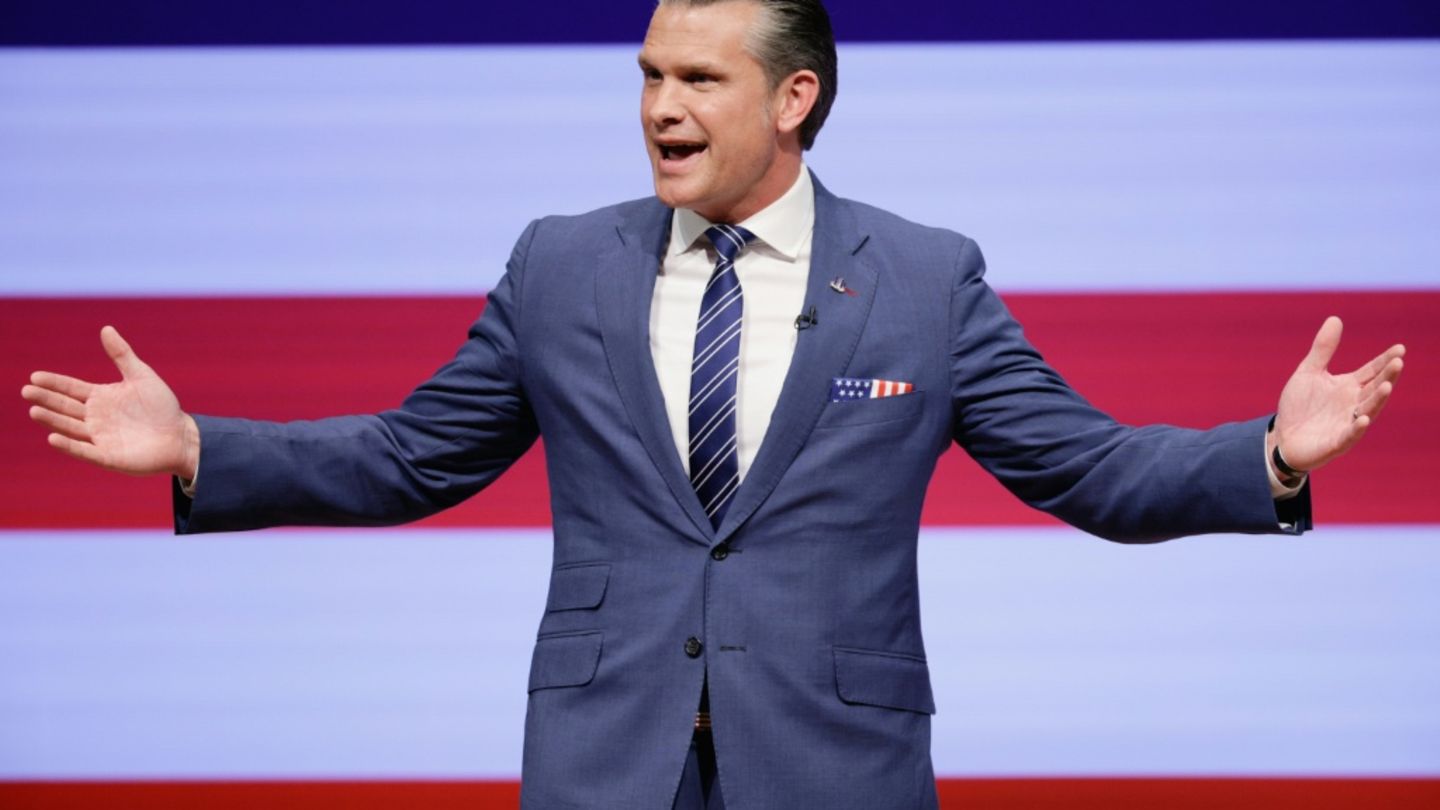 US-Verteidigungsminister Hegseth: Zahl der Offiziere um 20 Prozent reduziert