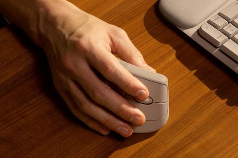 Logitech Lift Vertikale Ergonomische Maus