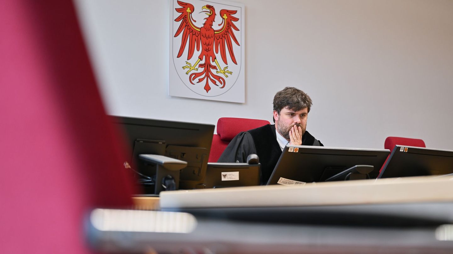 Sparkassen-Einbruch: Millionen-Coup: Schließfachbesitzer klagen nach Bankeinbruch