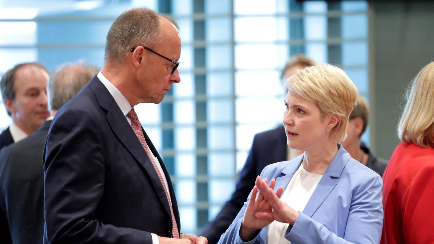 Politikstreit im Kanzleramt: „Unverschämt“ – so rasselte Merz mit Schwesig zusammen