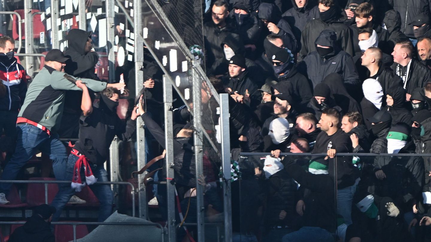 Fußball-Bundesliga: Sechs Verletzte nach Ausschreitungen beim Rheinderby