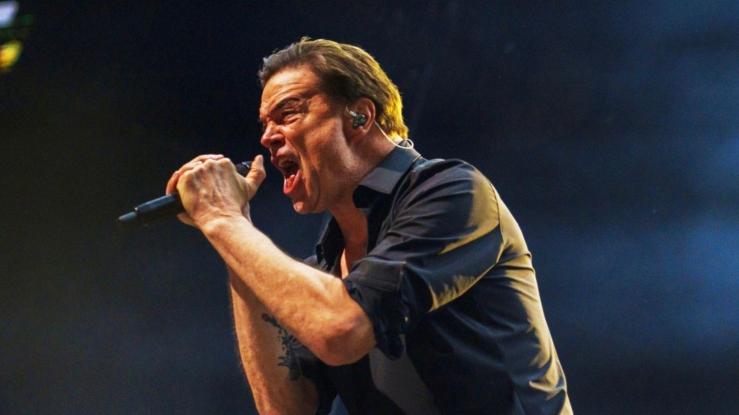 Die Toten Hosen bid an emotional farewell:
