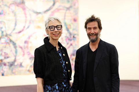 Alexandra Grant und ihr Partner Keanu Reeves bei der Eröffnung ihrer Ausstellung in Nürnberg.