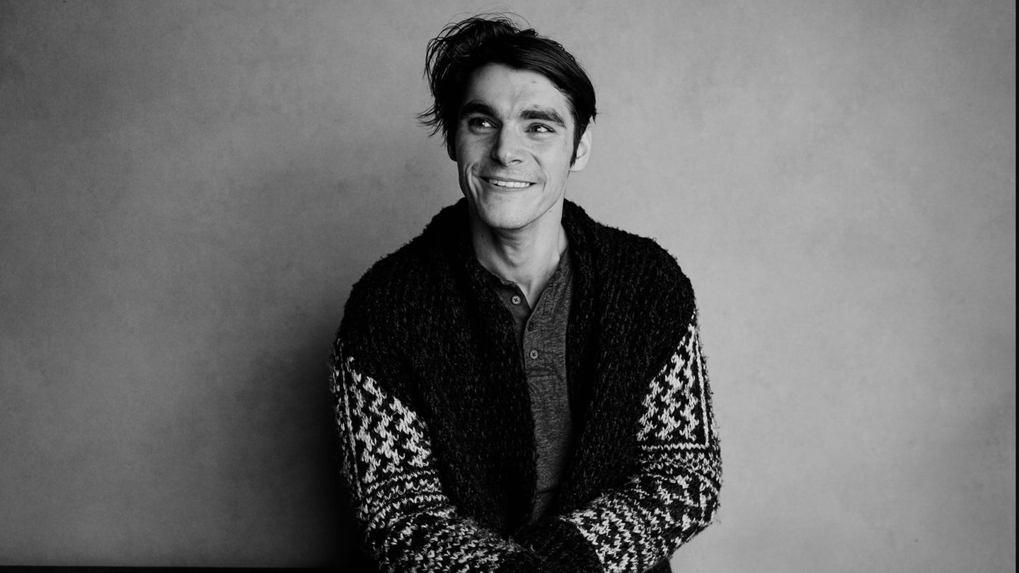 Trauer um RJ Mitte: „Breaking Bad“-Star stirbt mit 34 Jahren – so reagiert sein Serienvater