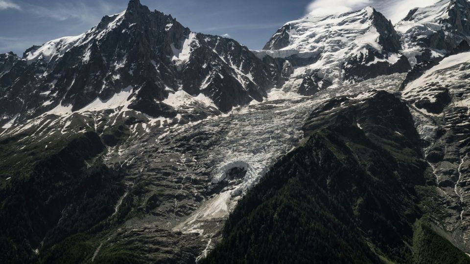 Metre Blocks Mont-Blanc-Vermesser: Frankreichs höchster Berg zwei Meter höher als ...