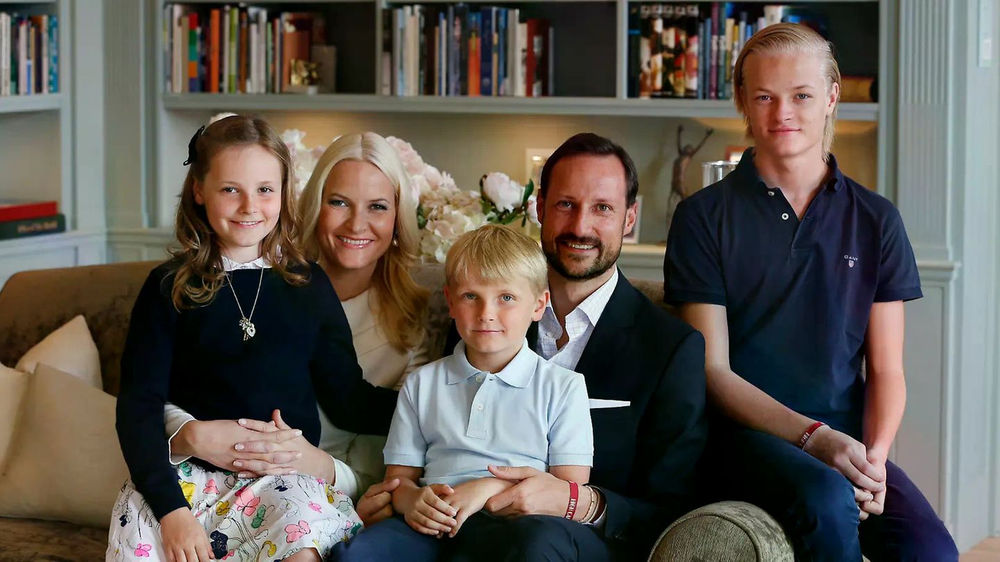 Norwegisches Königspaar: So wohnen König Haakon und Königin Mette-Marit auf Schloss Skaugum