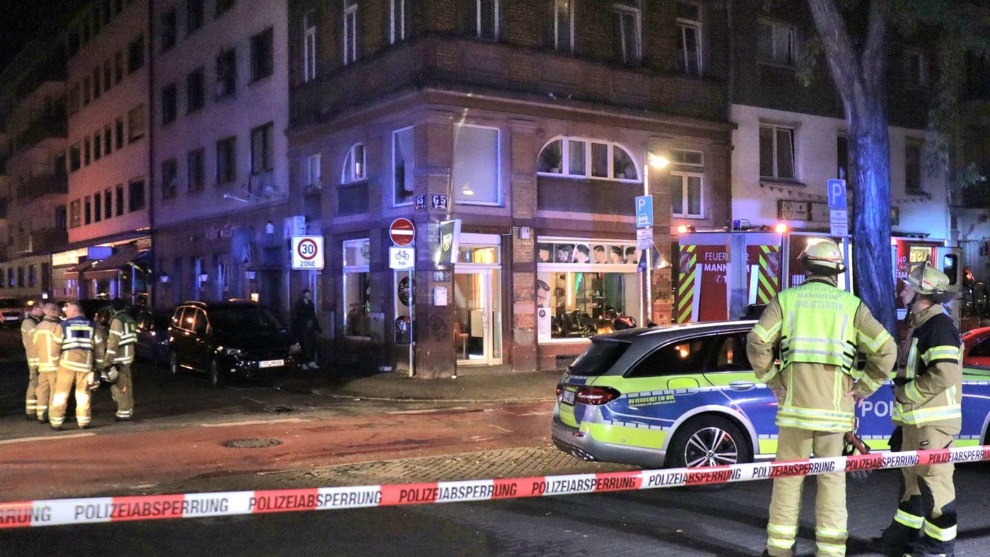 Brände: Einsatzkräfte finden Leiche bei Löscharbeiten in Mannheim