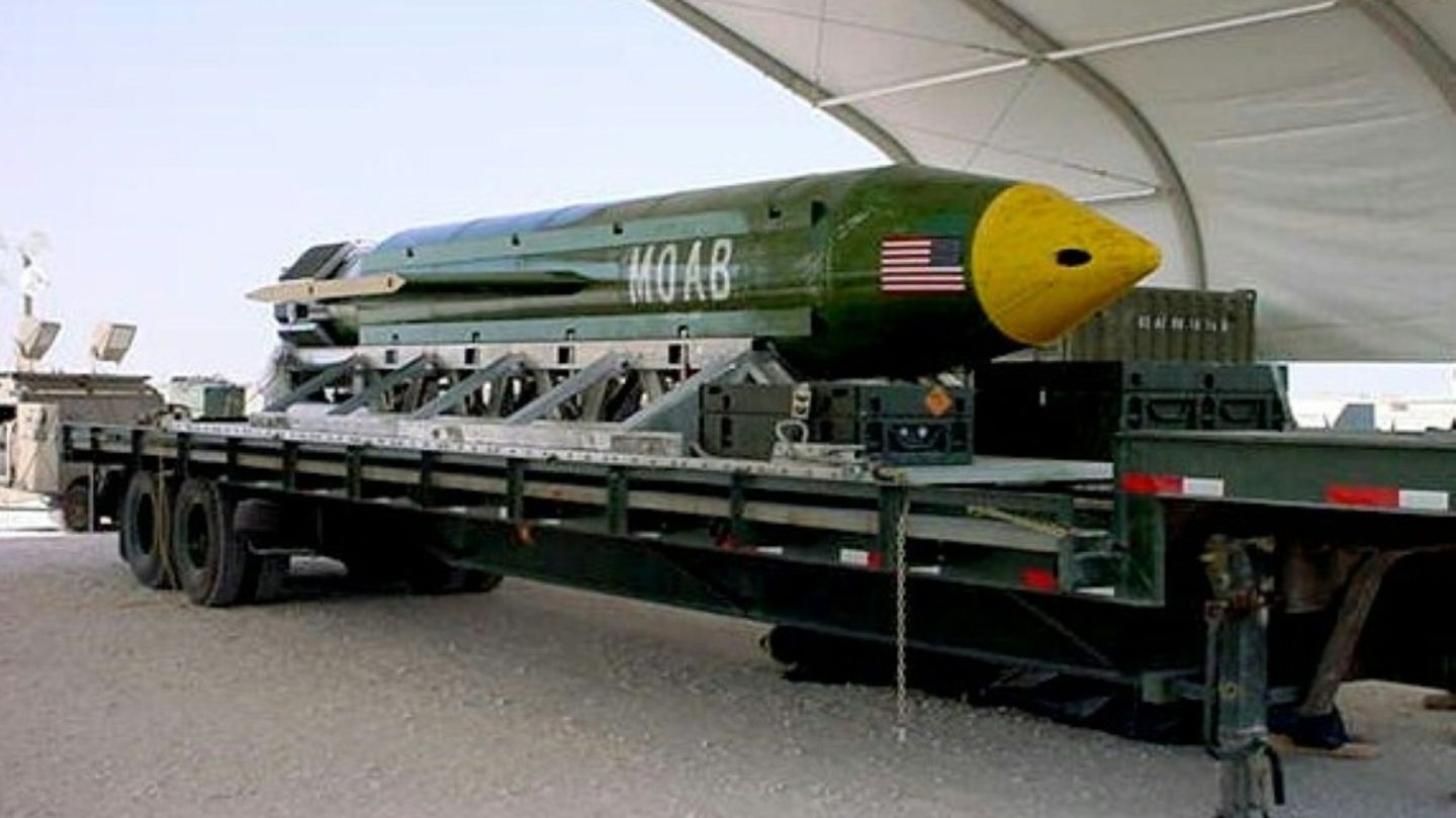 CNN: USA erwägen Einsatz von größter nicht-atomarer Bombe gegen den Iran