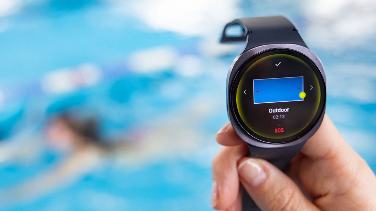 Technik im Schwimmbad: KI für Rettungsschwimmer in allen Hamburger Hallenbädern