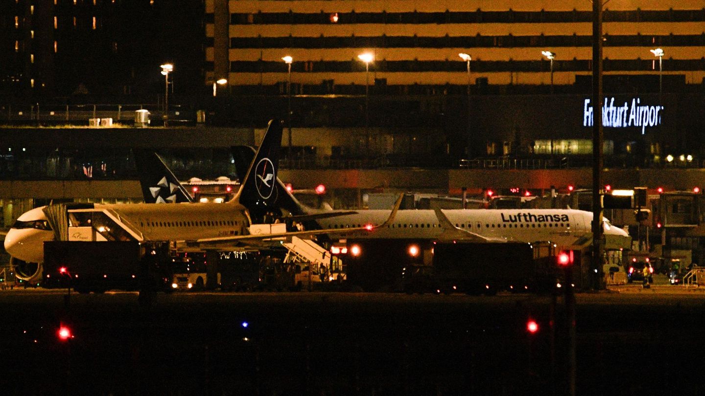 Flughafen Frankfurt: Sorge um Kerosin-Nachschub: Lufthansa tankt auswärts