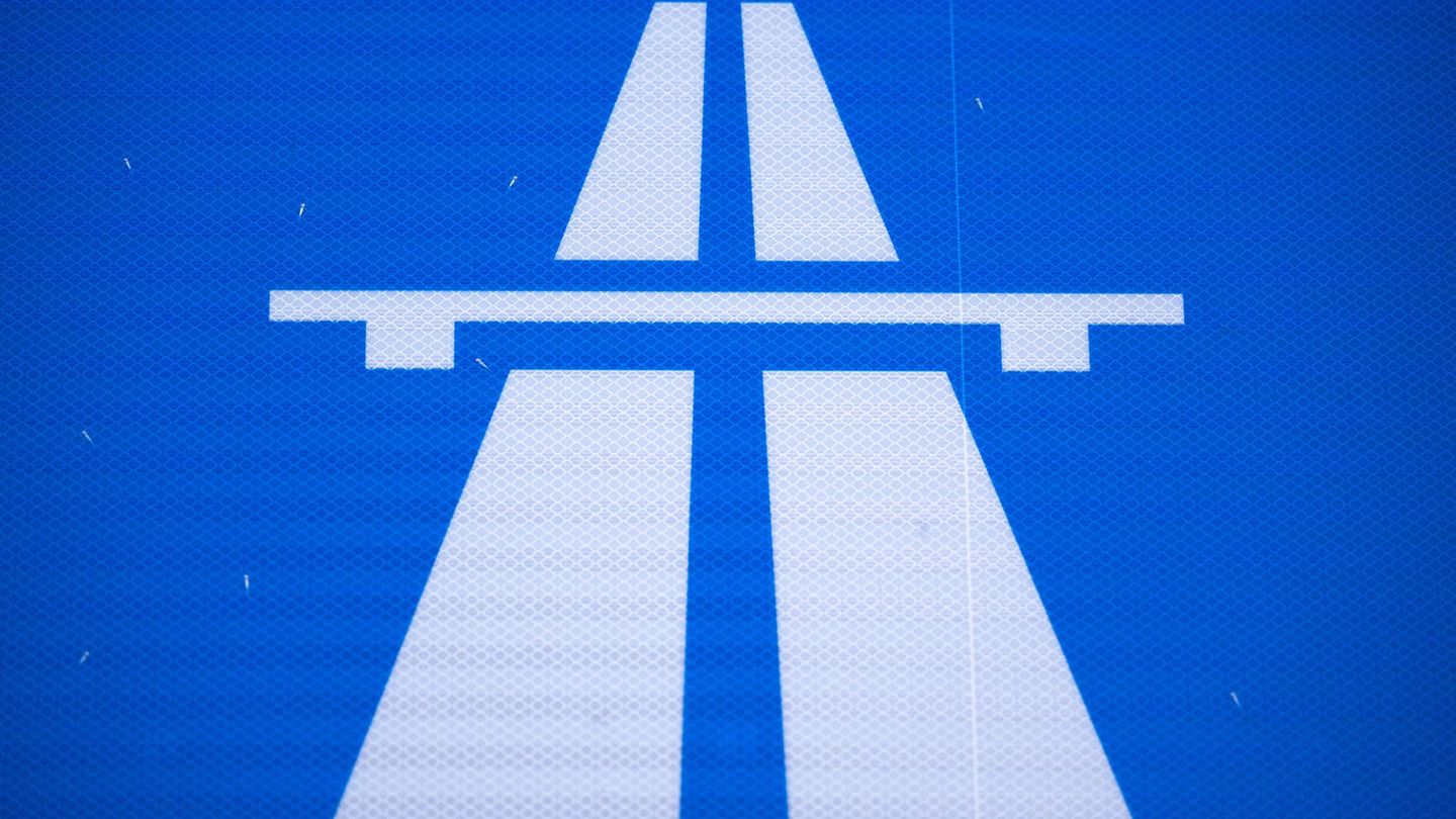 Verkehr: Weiteres Fahrbahnstück der A72 bei Leipzig fertiggestellt
