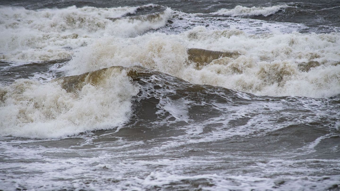 Erstes Herbsthochwasser: Erstes Herbsthochwasser an Ostseeküste erwartet