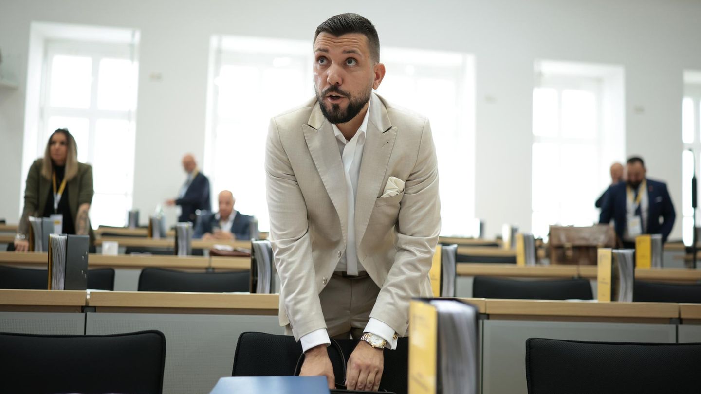 Tobias Rausch: Juristischer Dienst schätzt seine Rolle kritisch ein ...