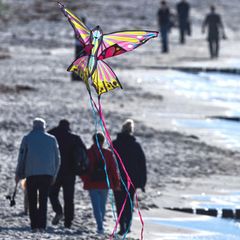 Herbstferien am Ostseestrand mit Drachen
