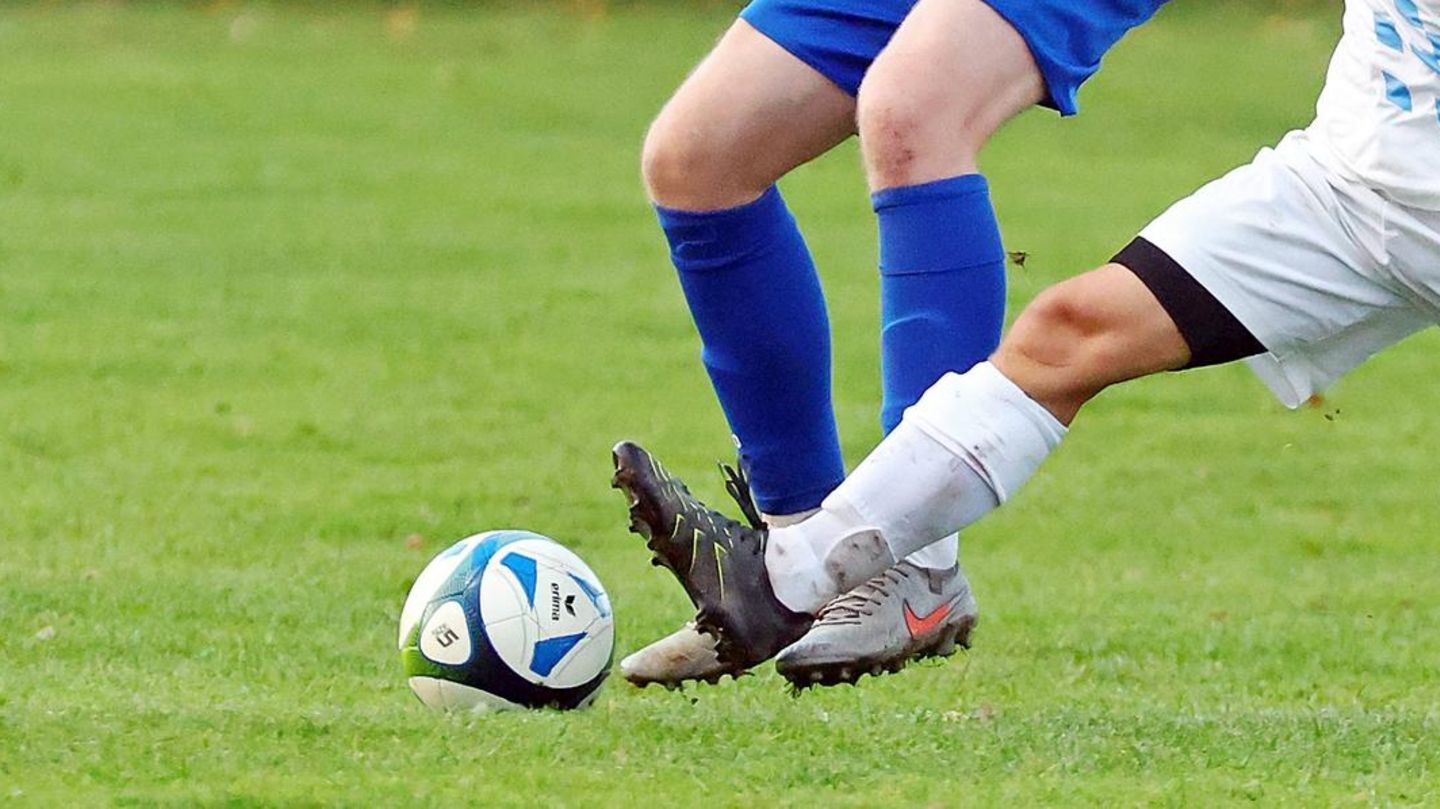 Assistant coach knocked unconscious - | Mass brawl at district league ...