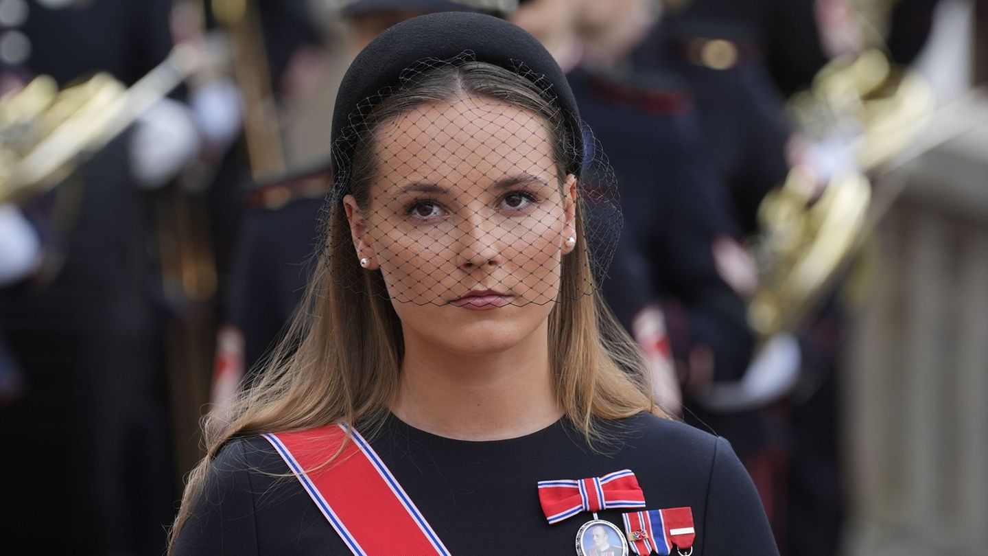 Norwegisches Königshaus: Premiere für Norwegens Kronprinzessin: Erste eigene Audienz