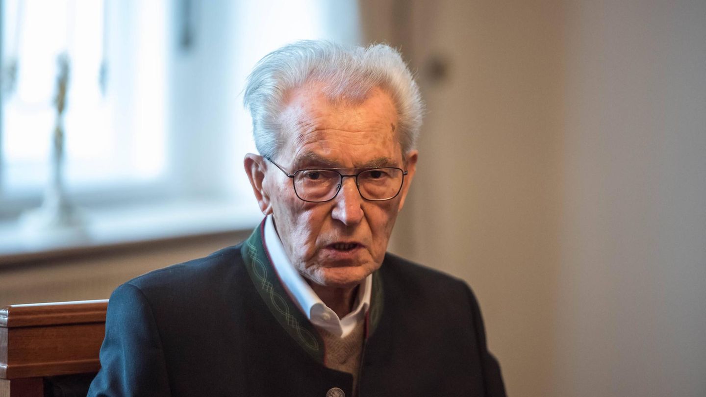 „Jeder weiß, was rauskommt, wenn man Faschisten gewähren lässt“