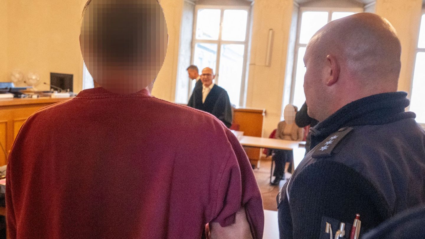 Mutter und Vater vor Gericht: Tochter sexuell missbraucht: Schwere Vorwürfe gegen Eltern