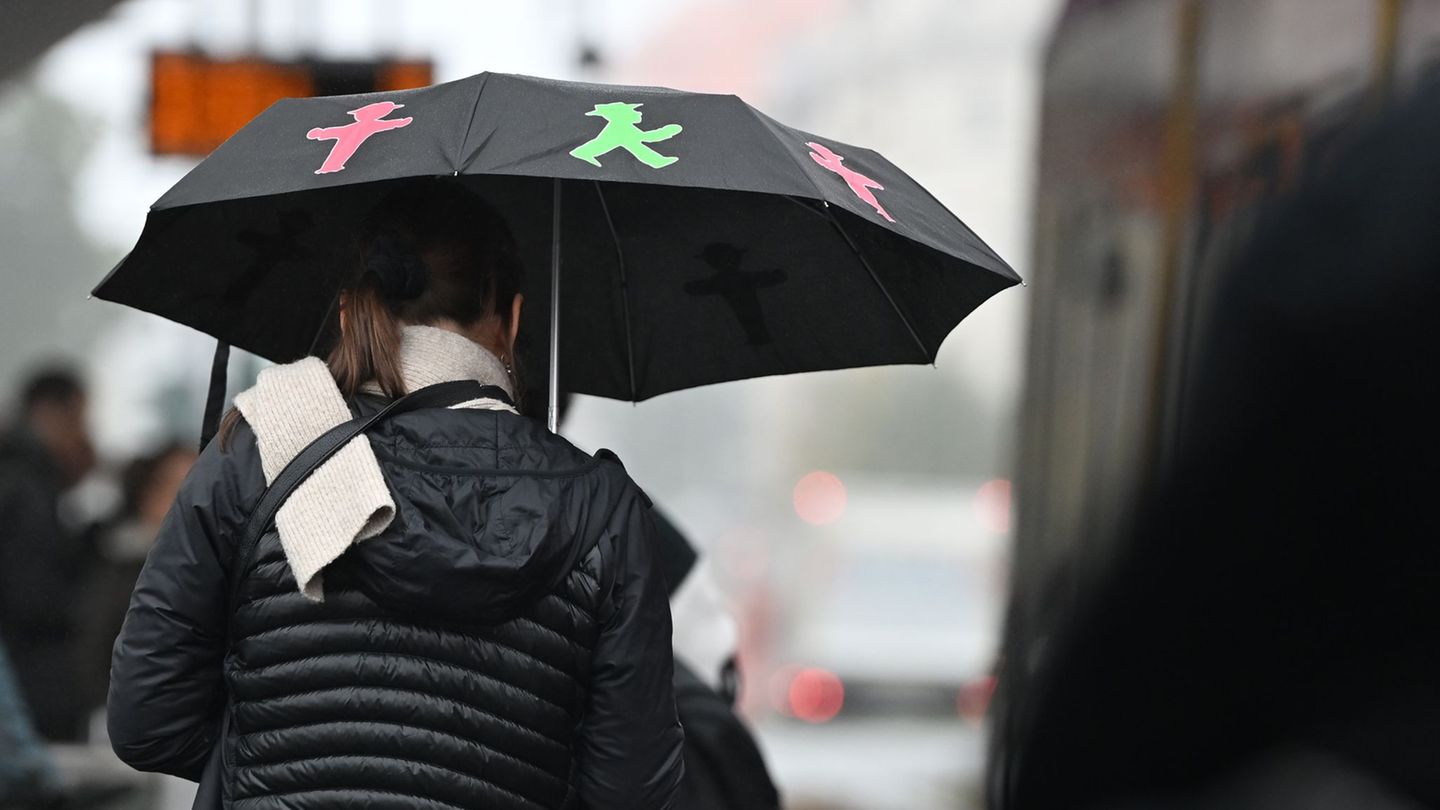 Wetter: Regen und grauer Himmel in Berlin und Brandenburg erwartet