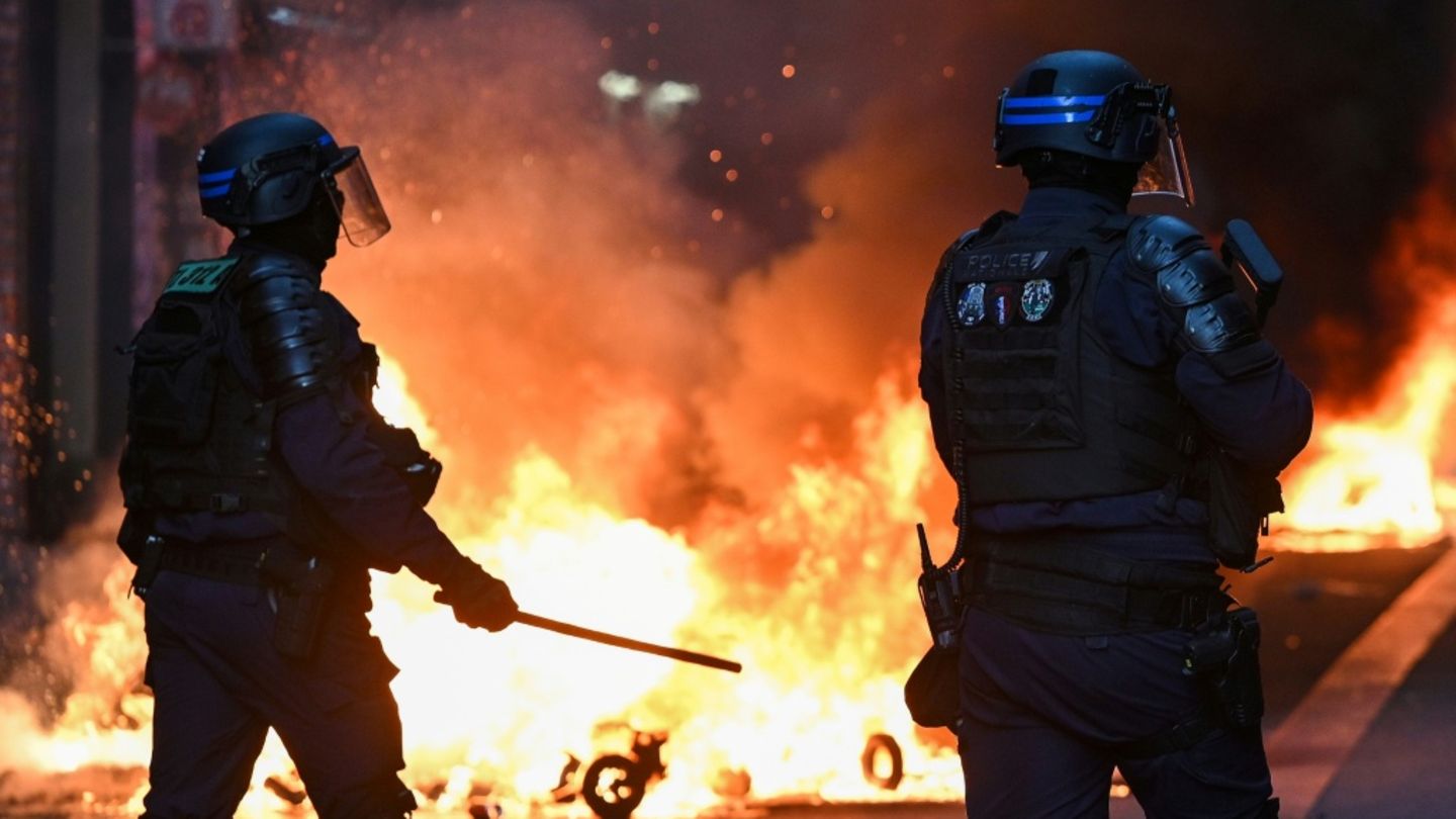 Nach Gewalt bei Protesten: Thailand und Malaysia warnen vor Reisen nach Frankreich