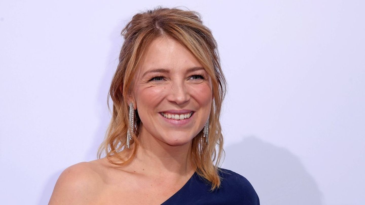 Iris Mareike Steen: „GZSZ"-Star freut sich auf erstes Kind