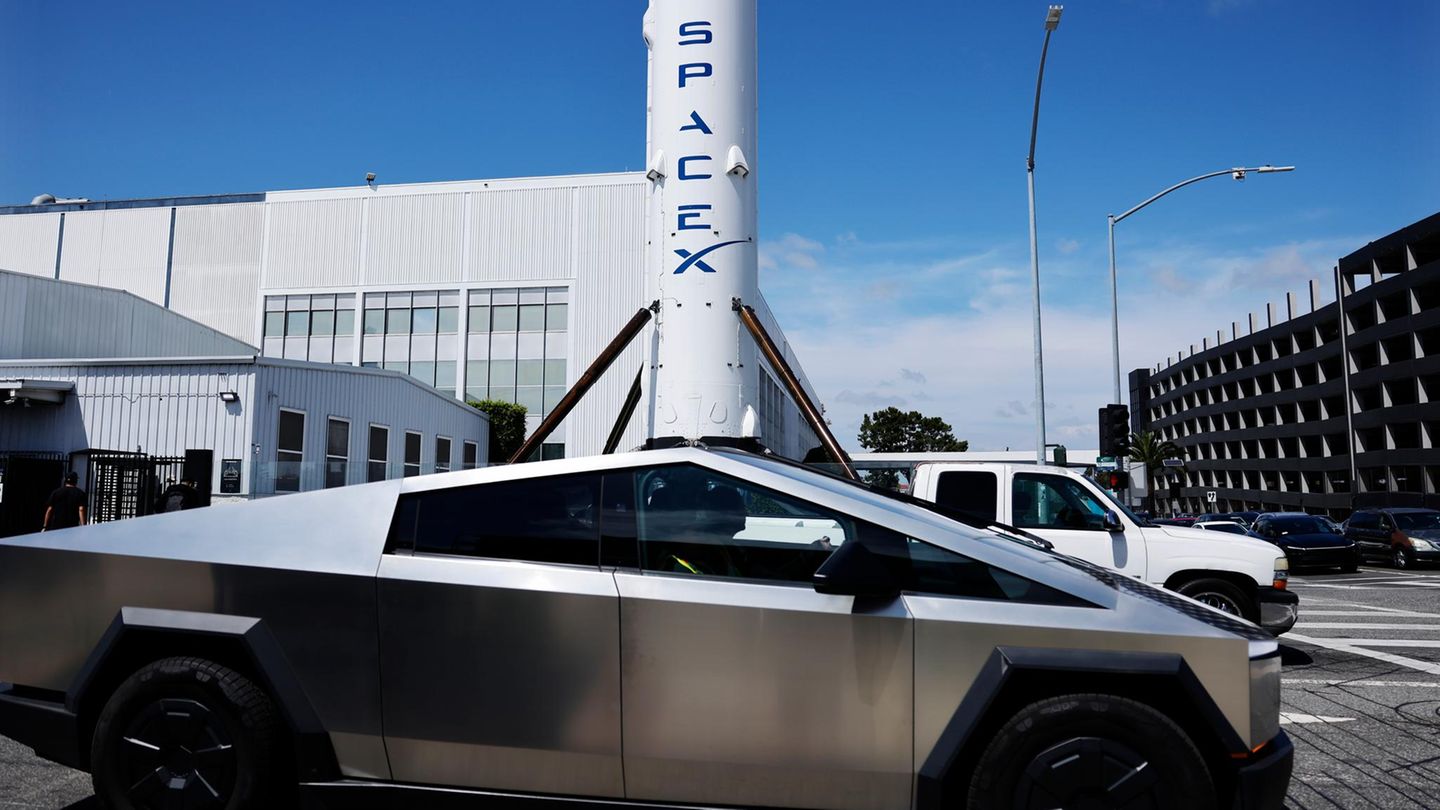 Musks Pläne: Was eine Fusion von SpaceX und Tesla bedeuten würde