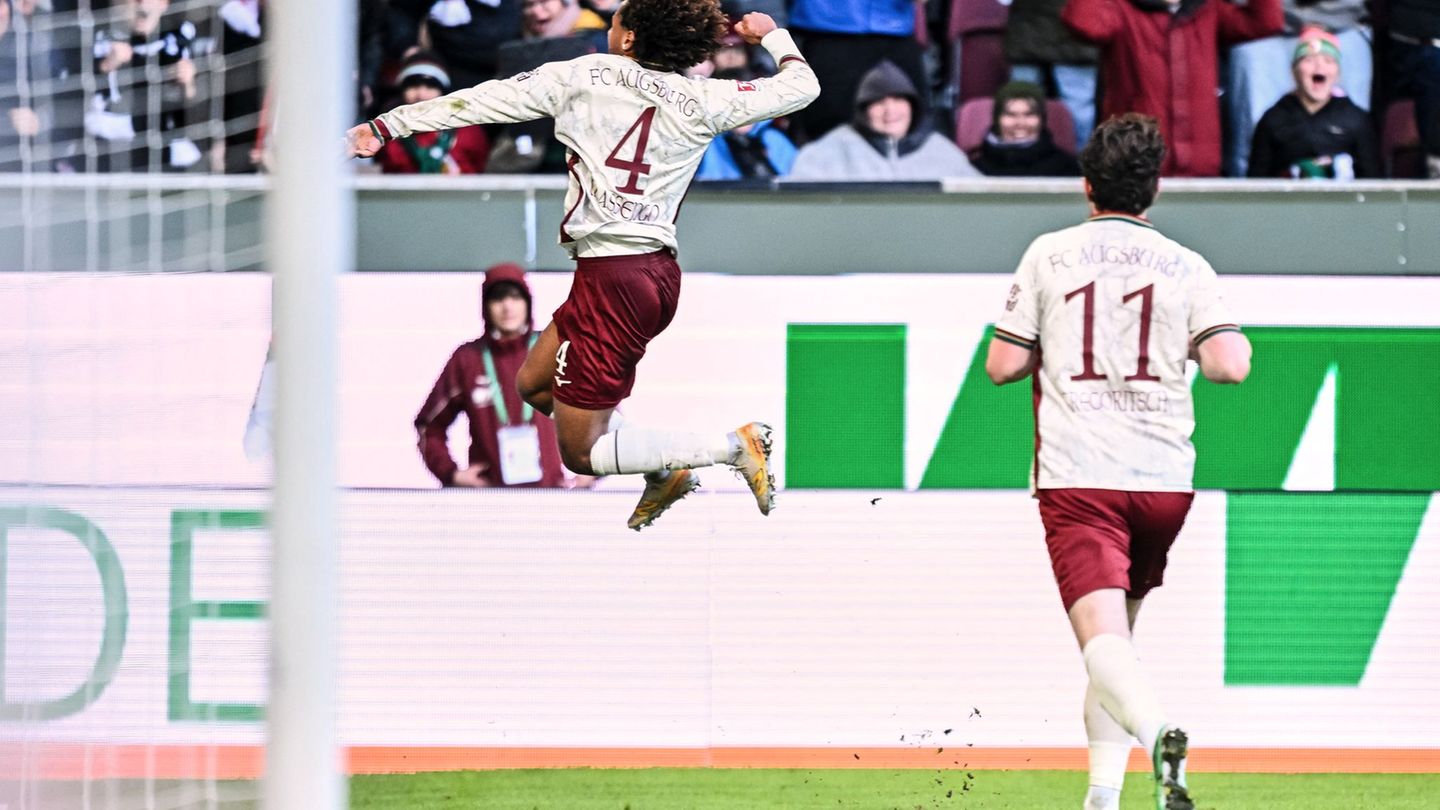 Fußball-Bundesliga: Union Berlin punktet trotz langer Unterzahl in Augsburg