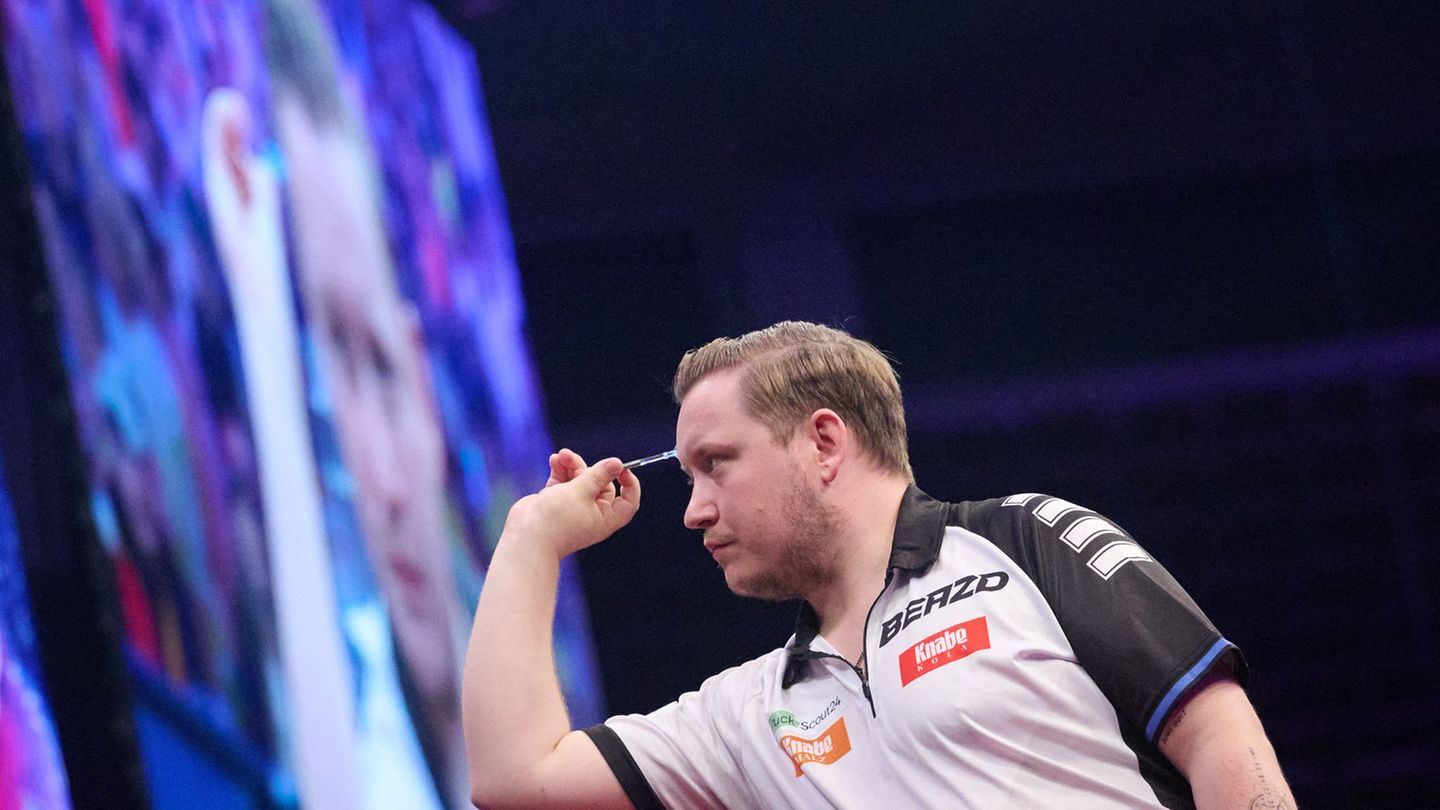 Europameister aus England: Kein EM-Titel: Schindler verliert Darts-Finale von Dortmund