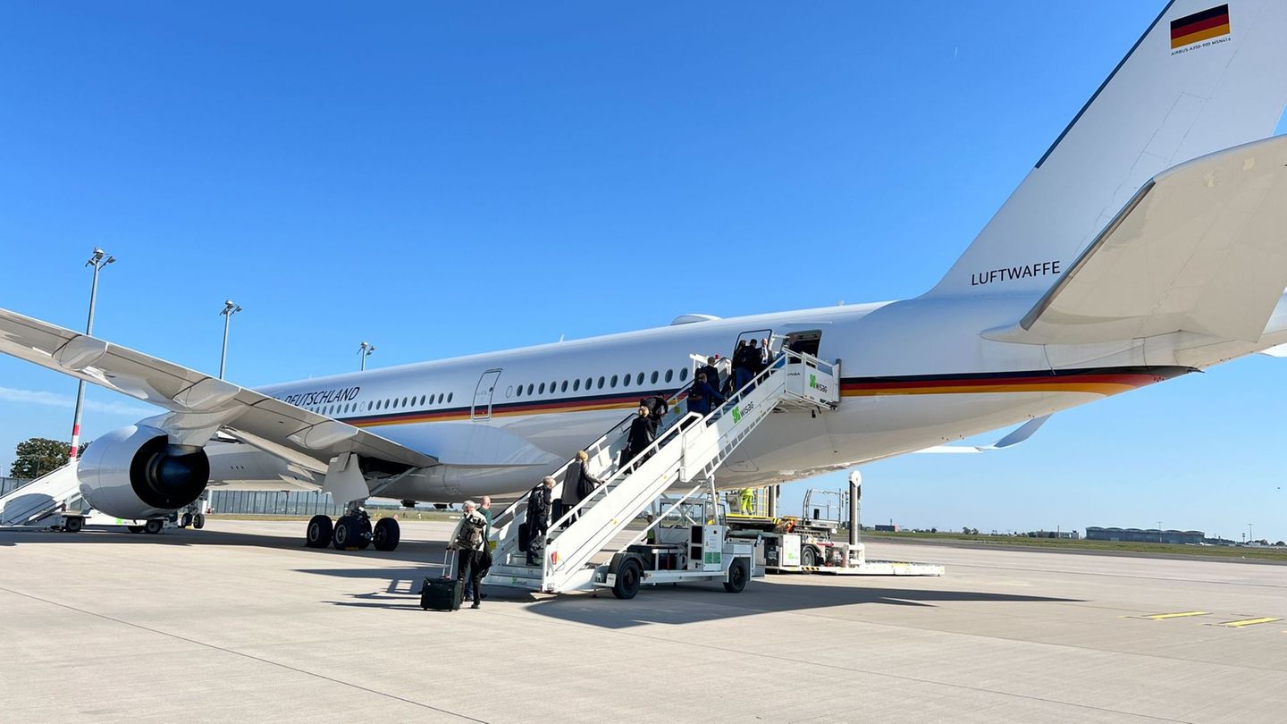 Reisediplomatie: Merz und Steinmeier auf getrennten Wegen nach Asien