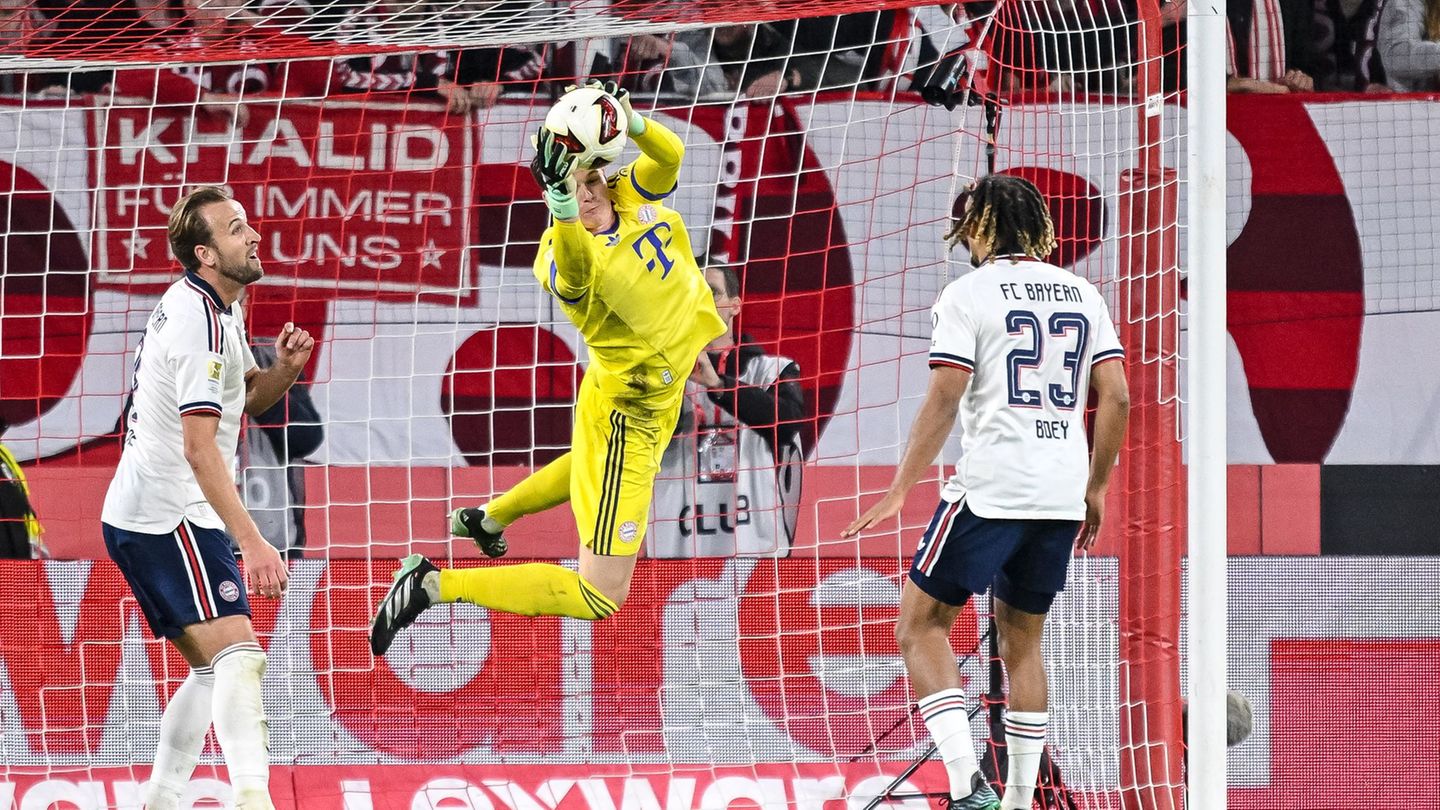 3:1-Sieg in Freiburg: Bayerns Urbig: „Ende einer sehr, sehr schwierigen Woche“