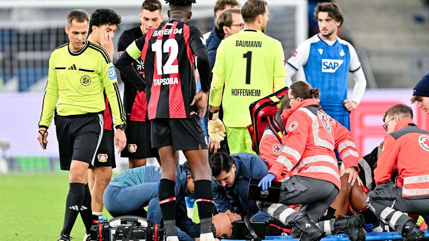 Fußball-Bundesliga: Nach brutalem Zusammenprall: Badé erleidet Schädelprellung
