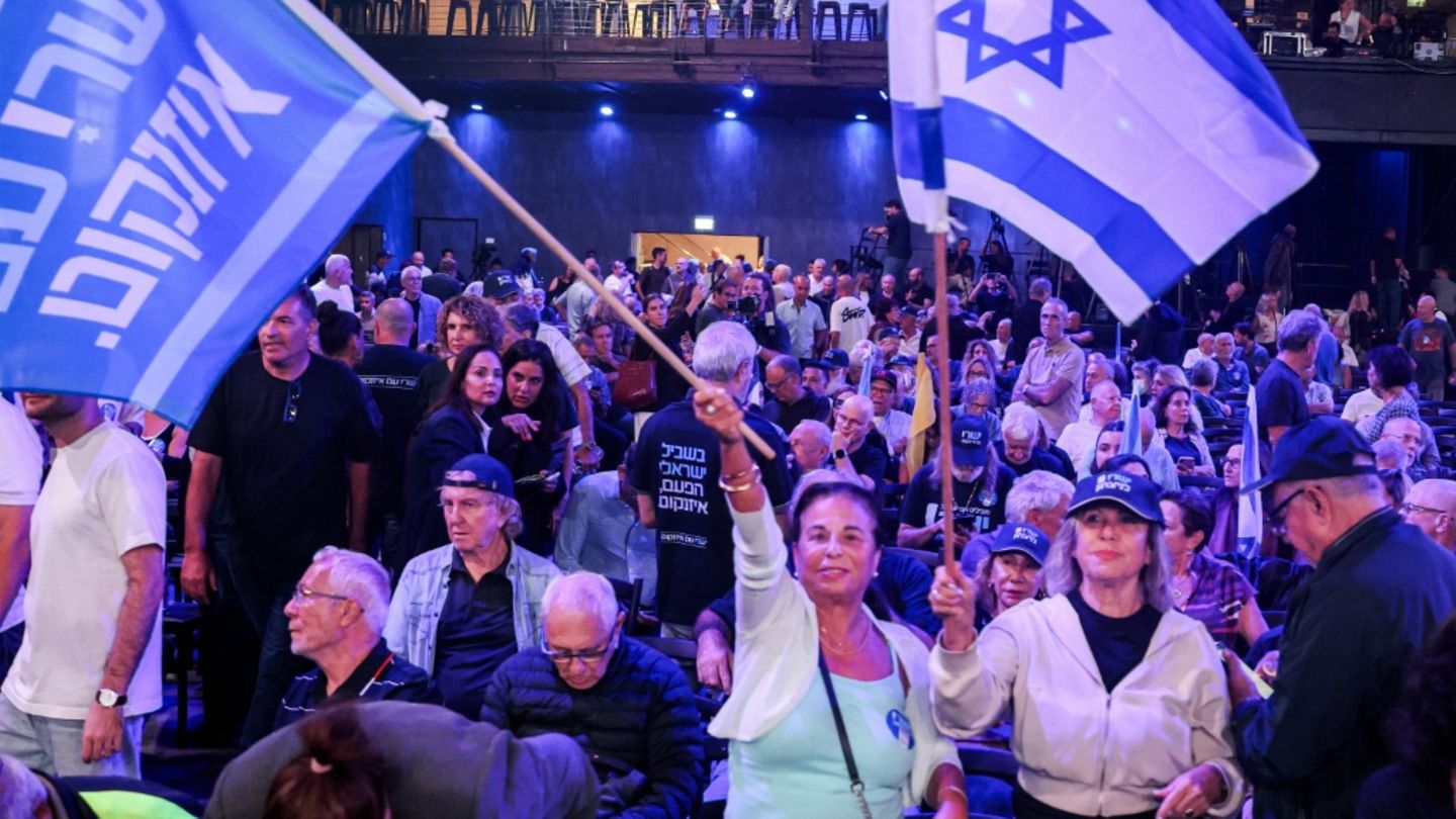 Richtungsentscheidung in Israel: Wahllokale öffnen für Parlamentswahl