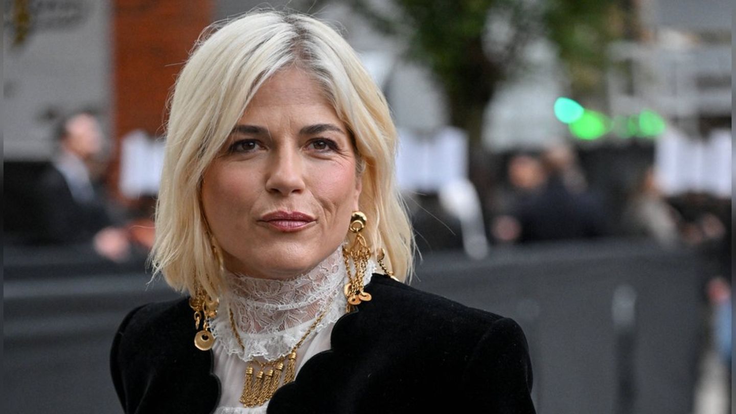 Nach Flugzeug-Vorfall: Selma Blair bricht ihr Schweigen