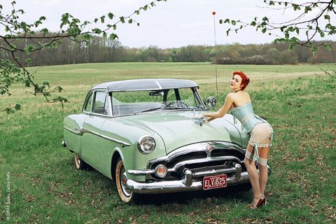 "Girls & Legendary US-Cars 2014"  Carlos Kellá (Herausgeber, Fotograf), Darius Klapp (Street Magazine)  56 Seiten, SWAY Books