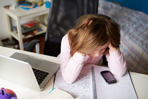 Von Jahr zu Jahr steigt die Zahl der Kinder, die Opfer von Cybermobbing werden