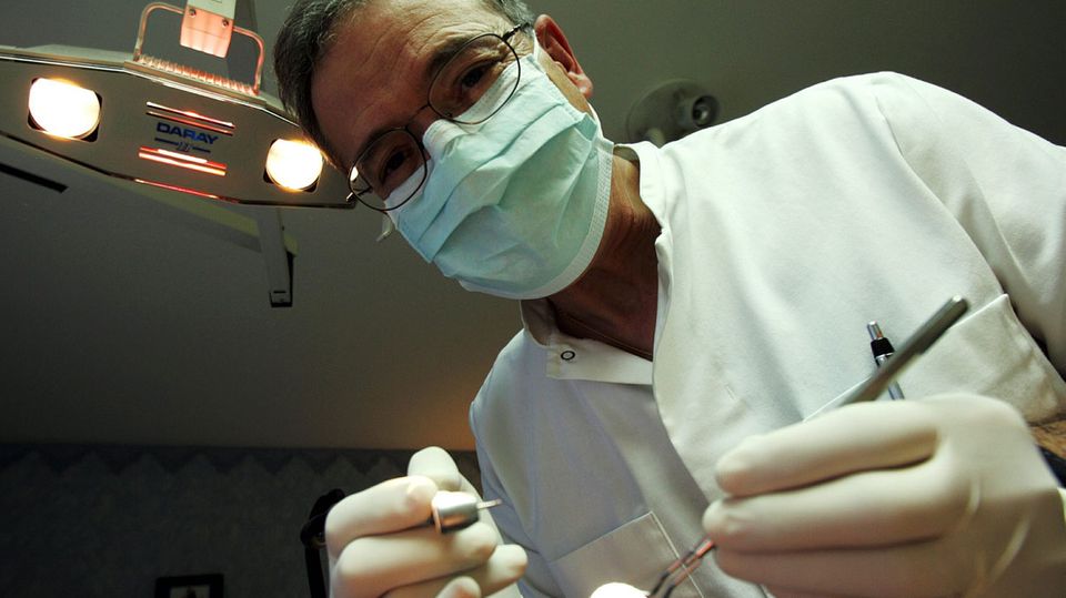 Pfusch am Zahn: Zahnärzte sind eben auch nur Handwerker