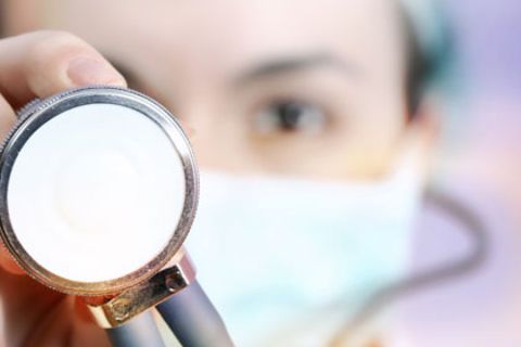 Welchen Einfluss hat die Industrie auf Ärzte? Die Pharmaindustrie verspricht die Einführung eines freiwilligen Index.