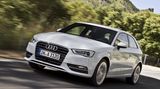 Audi bleibt dem wuchtigen Grill treu. Der A3 bekommt den aktuellen Look mit abgeflachte oberen Ecken. Am Zusammenspiel von Scheinwerfern und Seitenlinien erkennt man das sauber ausgearbeitete Design.