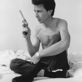 Dead 1970, 1968  Wie in einem Gangsterfilm posiert dieser Mann mit dem Revolver. Man ist an den jungen Jean-Paul Belmondo in Godards "Außer Atem" erinnert.