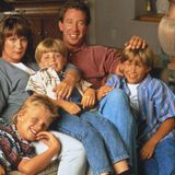 Jawohl, er war der Sohn von Heimwerkerkönig "Tim Taylor": Jonathan Taylor Thomas, der "Randy Taylor" (r.) aus "Hör' mal, wer da hämmert". Thomas ist noch immer als Schauspieler tätig, der große Durchbruch in Hollywood blieb ihm allerdings versagt.