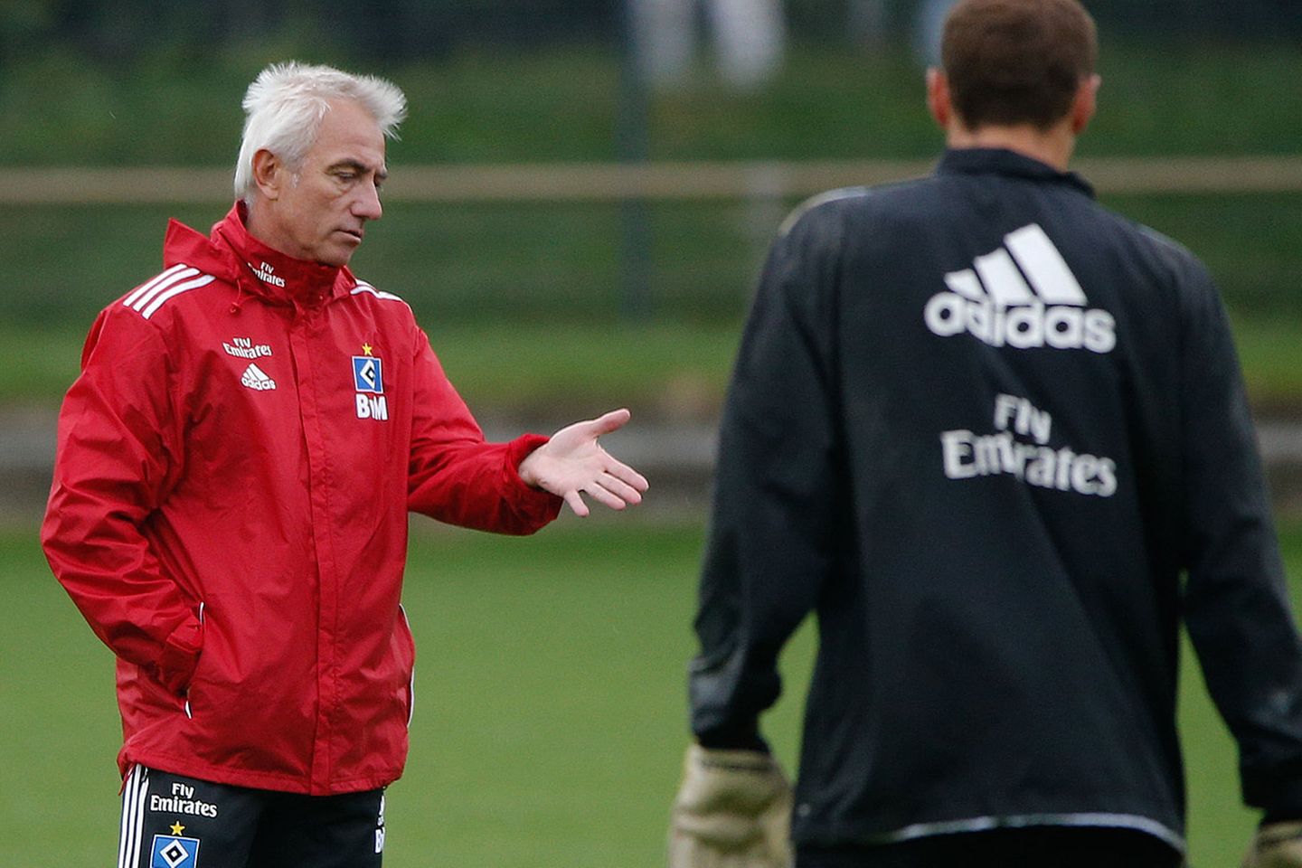 Bundesliga-Dino in der Krise: Für die 2. Liga reicht es, wenn Bert van Marwijk nur einmal am Tag trainiert Es sei egal, wie oft man trainiere, sagte Bert van Marwijk vor dem Spiel gegen die TSG Hoffenheim. Wichtig sei die Qualität der Übungseinheiten. Für Arminia Bielefeld wird die wohl noch ausreichen. Für die 2. Liga reicht es, wenn Bert van Marwijk nur einmal am Tag trainiert Es sei egal, wie oft man trainiere, sagte Bert van Marwijk vor dem Spiel gegen die TSG Hoffenheim. Wichtig sei die Qualität der Übungseinheiten. Für Arminia Bielefeld wird die wohl noch ausreichen.