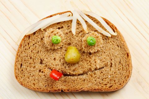 Dumm wie Brot! Wirklich? Unsere Autorin hat die beiden Ärzte besucht, die mit der Verteufelung von Weizen sehr viel Geld machen.