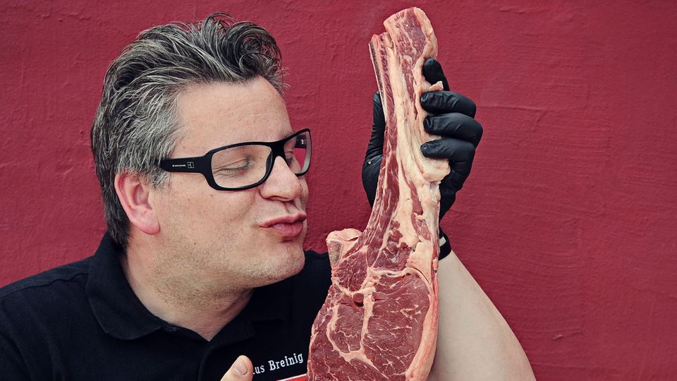 Profikoch und Grillmeister Klaus Breinig liebt Fleisch und spendiert ihm daher stets würdige Beilagen.