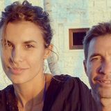Elisabetta Canalis braucht im Urlaub mit ihrem Ehemann Brian Perri kein Make-up. "Wie im Himmel," schreibt sie zu dem Bild auf Instagram.