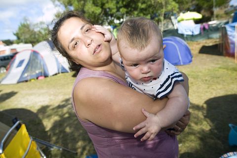 Mama müde, Kind genervt: Familienrealität im Urlaub